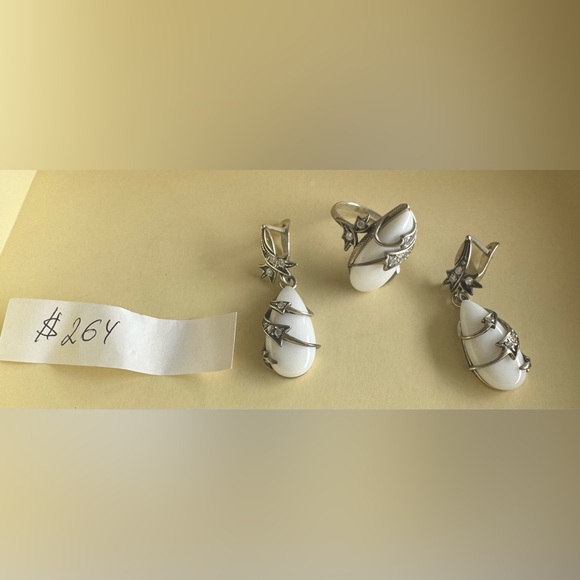 Elegant Silver and White Star Jewelry Set